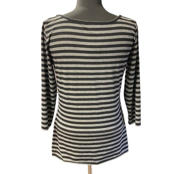 VERVE ami V-neck Top - Picture 2 of 8